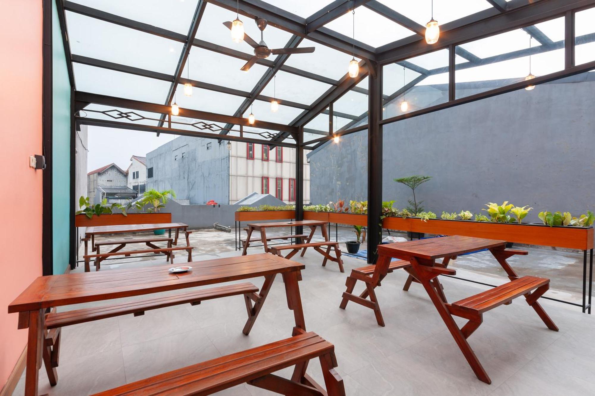 Sans Hotel Suryakencana 茂物 外观 照片